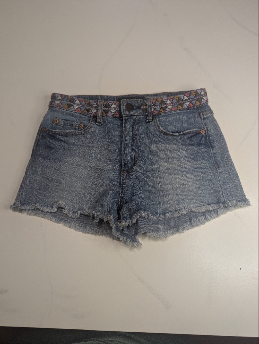 Aeropostale Women High Waisted Shorty Denim Shorts Embroidered Waist Size 2